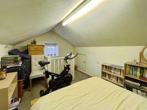 Loft Room- click for photo gallery